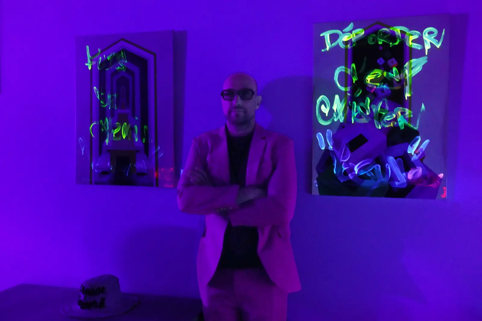 Révélation des œuvres sous lumière UV